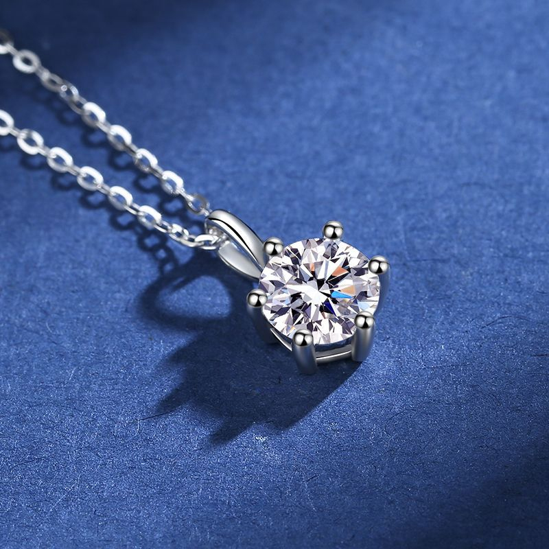 Collier pendentif en argent 92 - Vs Smartwatch avis et prix