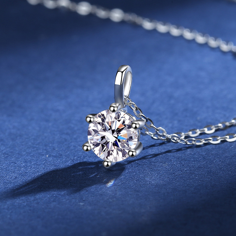 Collier pendentif en argent 92 - Vs Smartwatch avis et prix